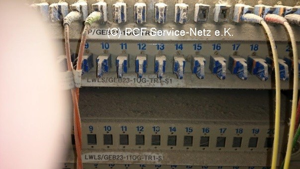 Netzwerk Datenschrank - LWL Patchpanels Reinigung notwendig